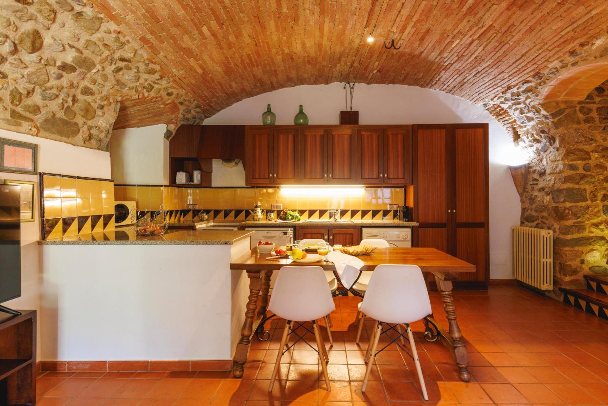 Turisme Rural - Mas Vila - Monells La Bisbal d'Emporda Exterior photo