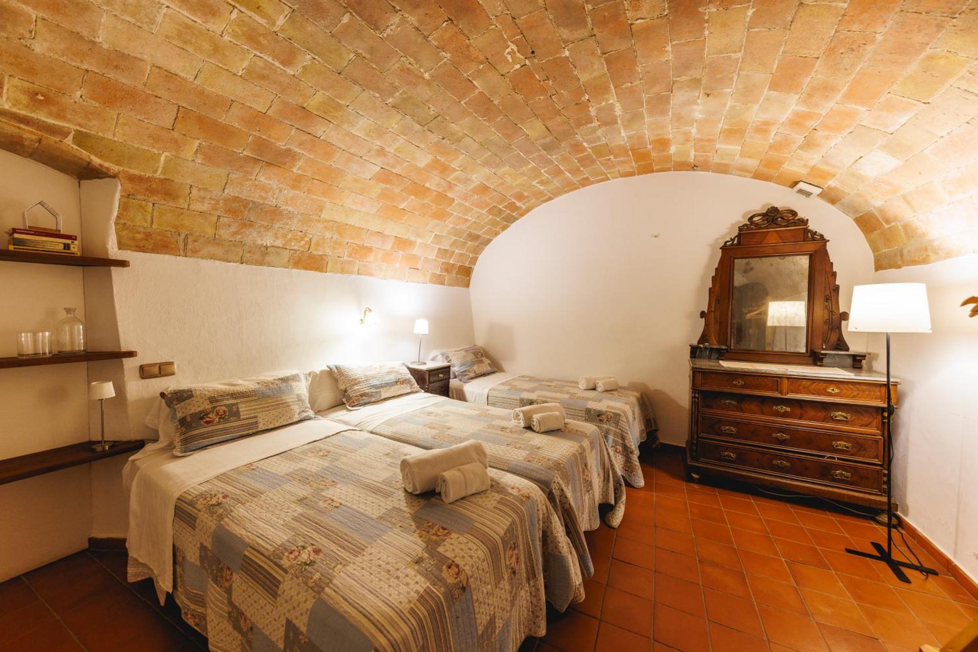 Turisme Rural - Mas Vila - Monells La Bisbal d'Emporda Exterior photo
